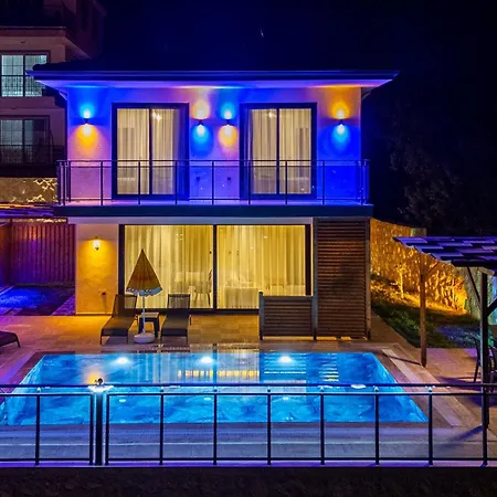 Villa Savaya 2 *