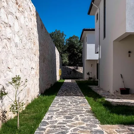 Savaya 2 Villa