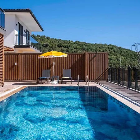 Savaya 2 Villa